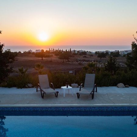 Adonis Villa Coral Bay Eksteriør billede